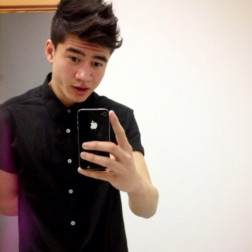 hood gay singles Calum hood shirtless tattoo photos ethnicity: is calum asian does he have girlfriend (ex maddie harris) he is straight but would go gay for kellin quinn. hood gay singles Calum hood shirtless tattoo photos ethnicity: is calum asian does he have girlfriend (ex maddie harris) he is straight but would go gay for kellin quinn.