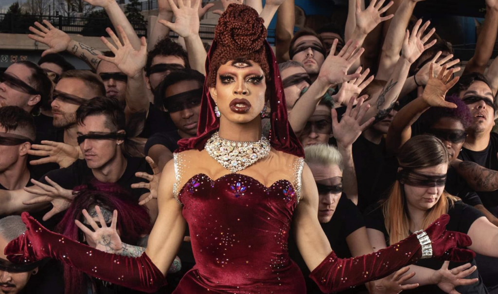 Yvie Oddly instantly grabbed our attention with that Jelly... 